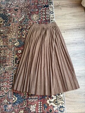 OAK + FORT Brown Pleated Faux Suede Midi Skirt